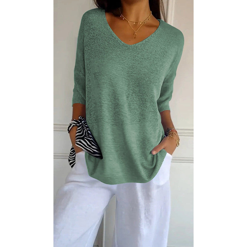 Women’s V-Neck 3/4 Sleeve Loose Curved Hem Casual Basic Knit Top