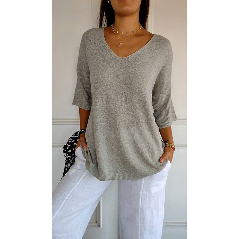 Women’s V-Neck 3/4 Sleeve Loose Curved Hem Casual Basic Knit Top