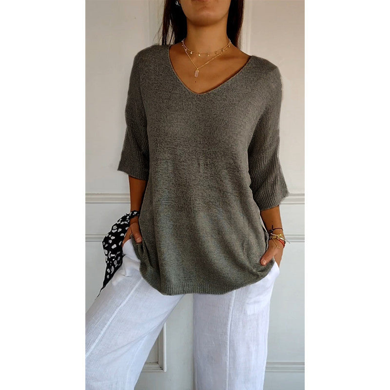 Women’s V-Neck 3/4 Sleeve Loose Curved Hem Casual Basic Knit Top
